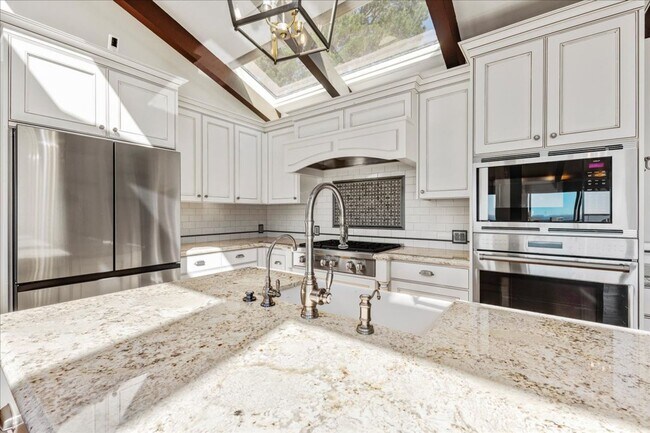 Building Photo - Stunning Highlands Home Located in Carmel, CA!