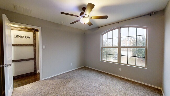 Building Photo - 2915 Thunder Gulch