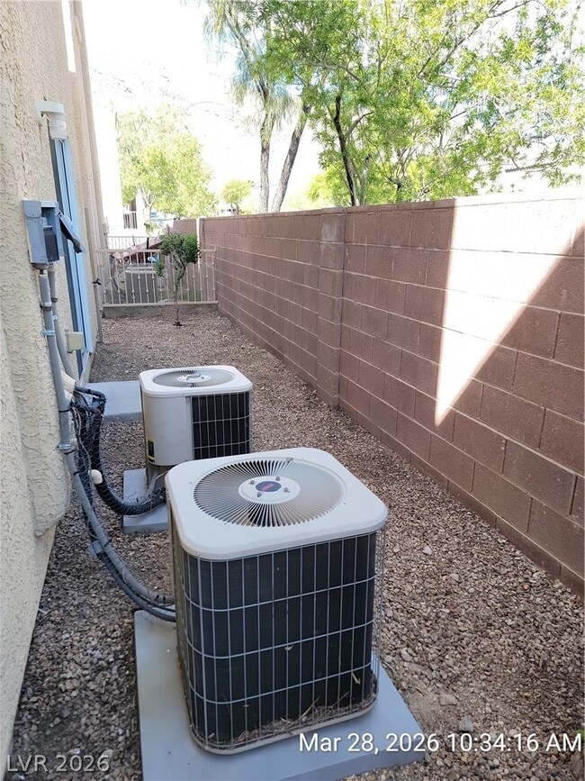 Building Photo - 10516 Soneto Creek Ct