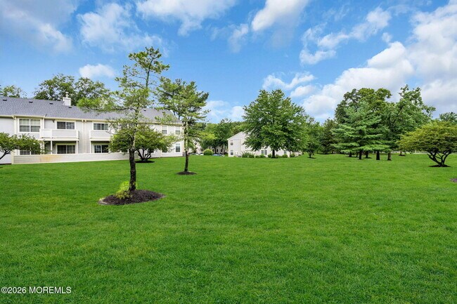 Building Photo - 366 Sequoia Ct