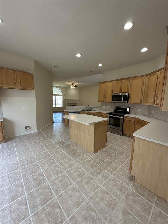 Building Photo - 15215 Millers Run Ln
