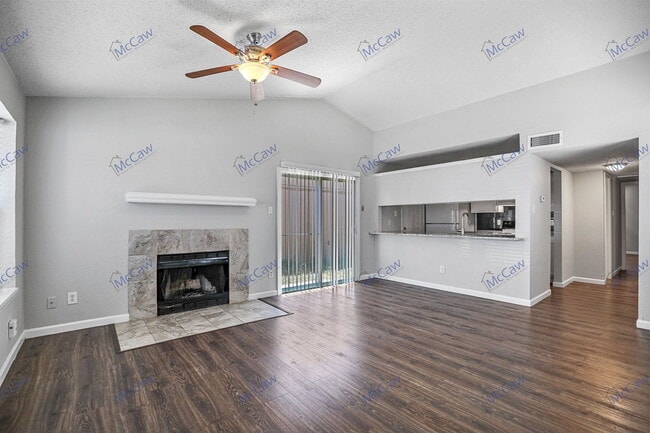 Building Photo - 2255 Nantucket Village Dr