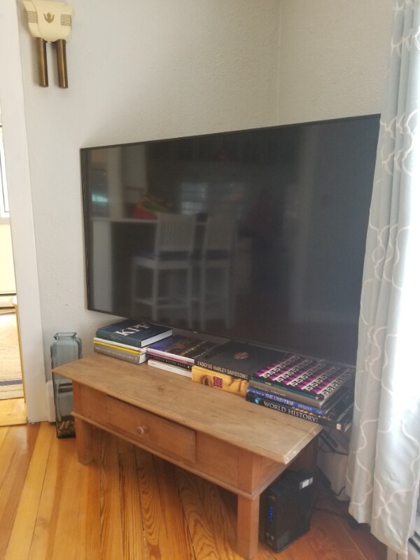 Building Photo - 2542 Pine St