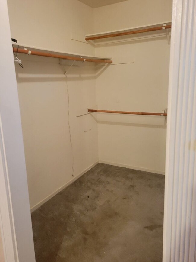 Building Photo - 3168 Orchard View Dr