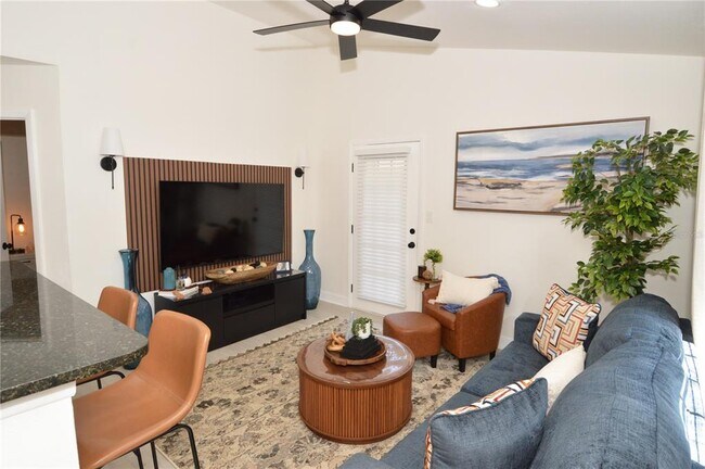 Building Photo - 8714 Mallard Reserve Dr
