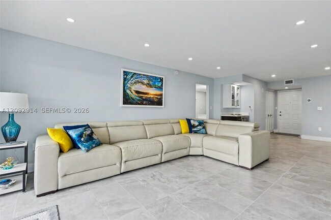 Building Photo - 1201 S Ocean Dr