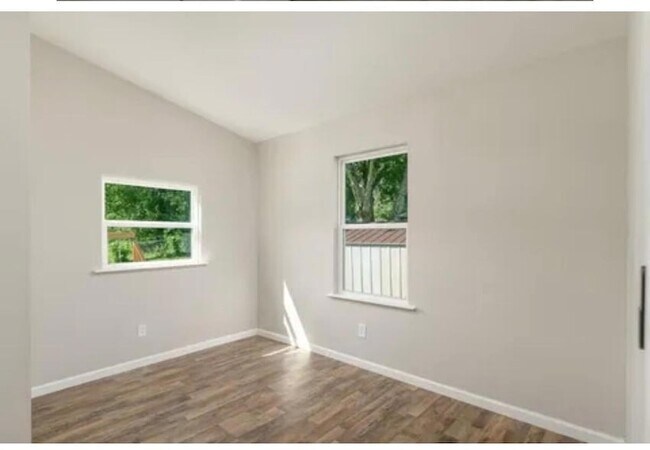 Building Photo - 471 Idaho Ave