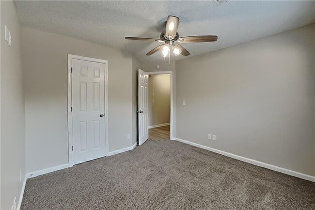 Building Photo - 2890 Williams Farm Dr