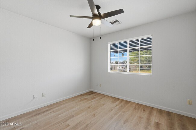 Building Photo - 8811 N 5th St