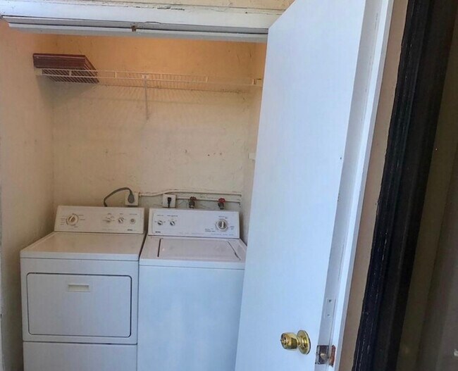 Building Photo - 6115 NW 186th St