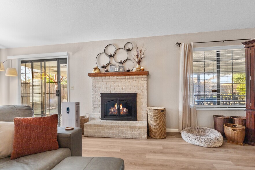 Building Photo - 9733 Northstar Ct
