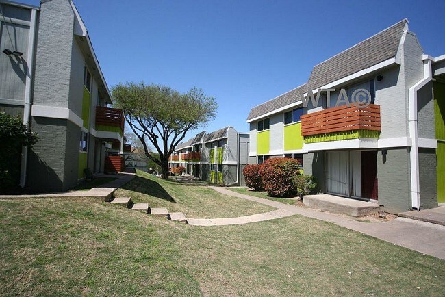 Building Photo - 2 bedroom in Austin TX 78741