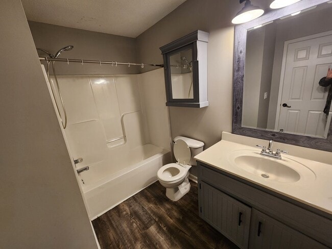 Building Photo - 4028 Challis Dr