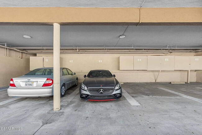 Building Photo - 3300 S Sepulveda Blvd