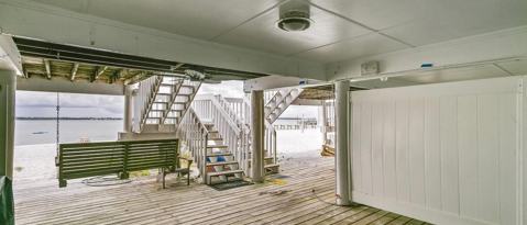 Building Photo - 1100 Fort Pickens Rd