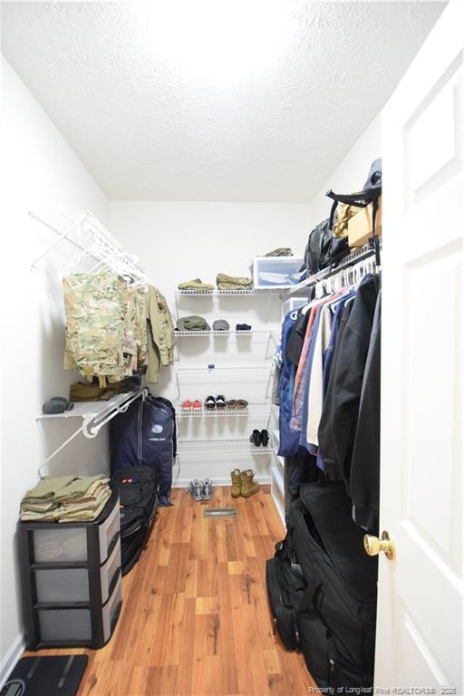 Building Photo - 187 Lakewind Ct