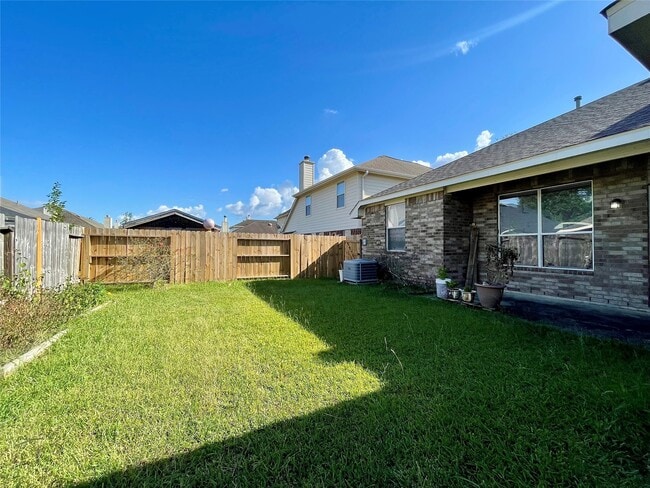 Building Photo - 12347 Carmel Dale Ln