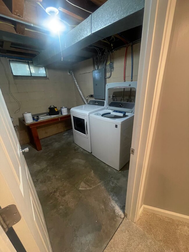 Building Photo - Home for Rent in Bellevue NE!