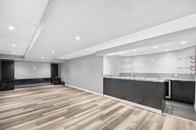 Building Photo - 21724 Summerfield Dr