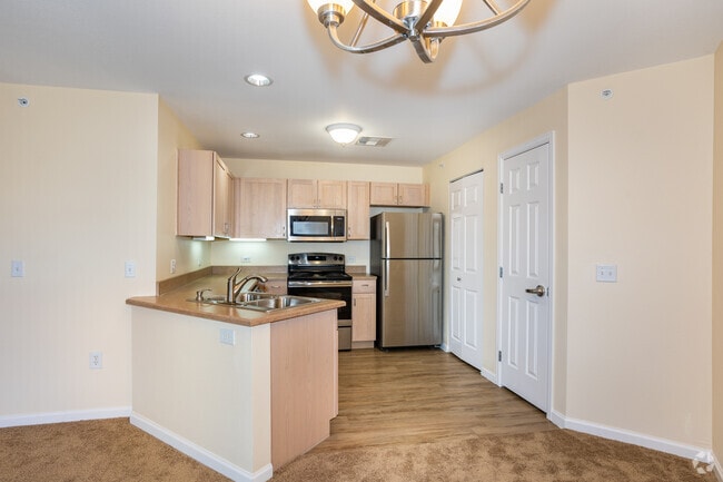 Primary Photo - Concordia on the Lake