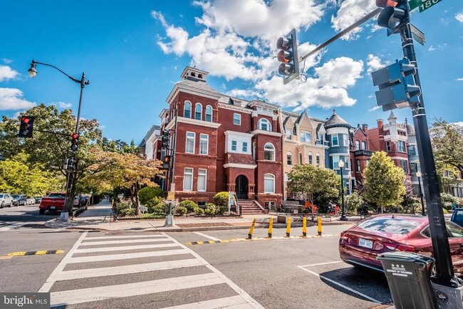Primary Photo - 1755 18th St NW