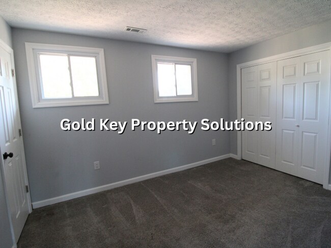 Building Photo - Beautifully Updated 3 BR 2 BA House in Alexandria (NO SECTION 8)
