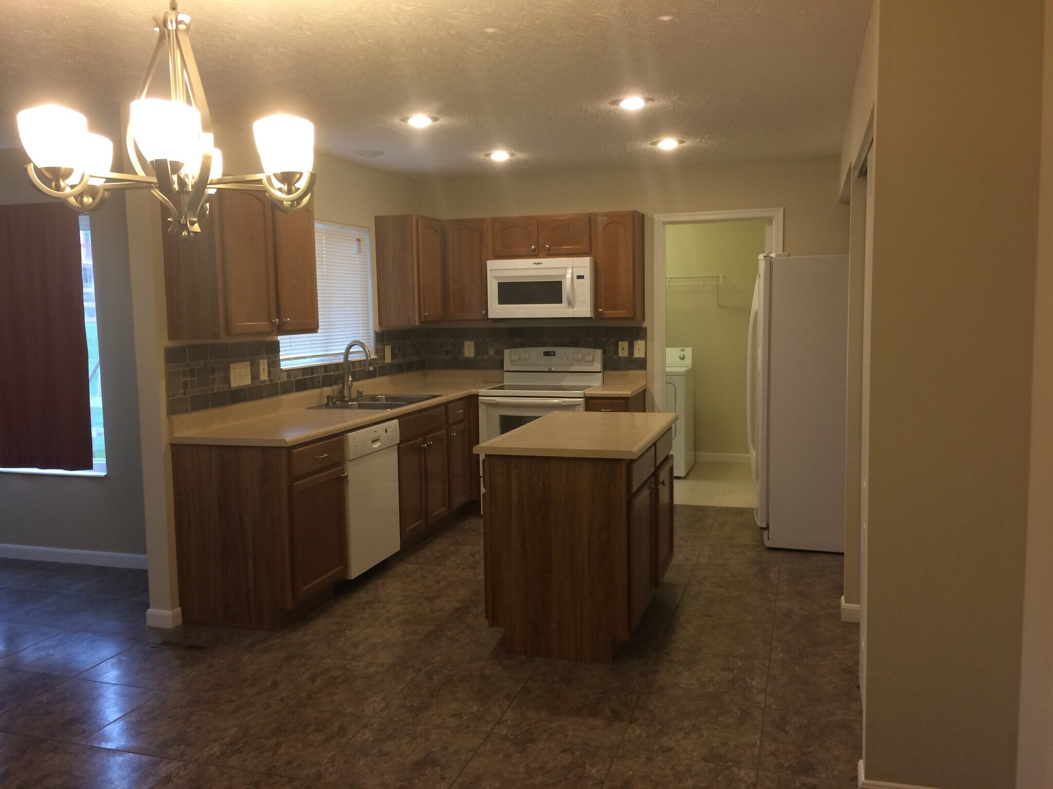 Building Photo - 9168 Belvedere Ct