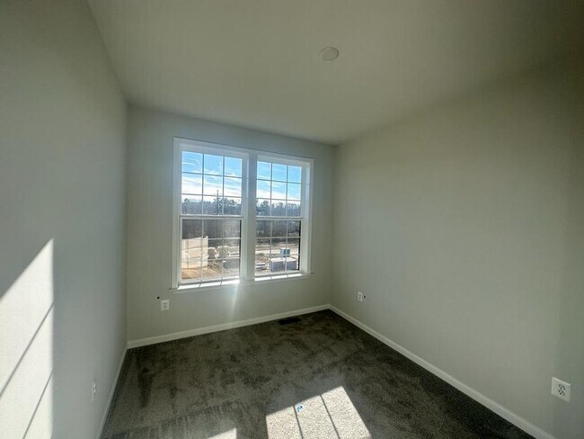 Building Photo - 13286 CoalField Station Ln, Midlothian, VA...