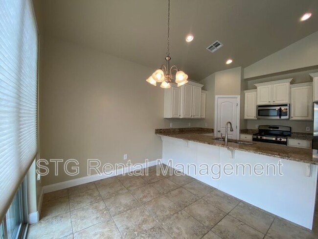 Building Photo - 3439 S Barcelona Dr