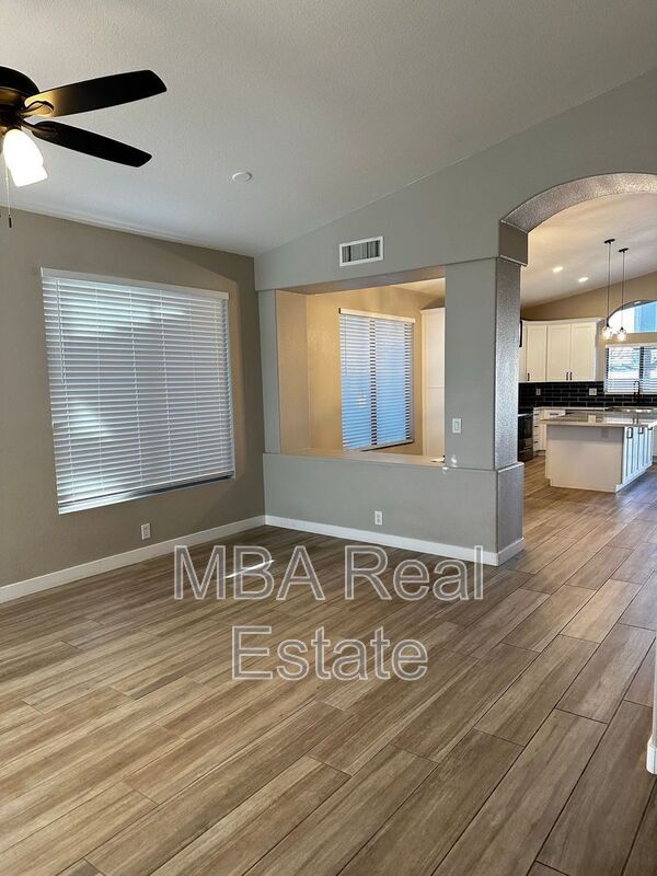 Building Photo - 1722 S Gilmore Cir