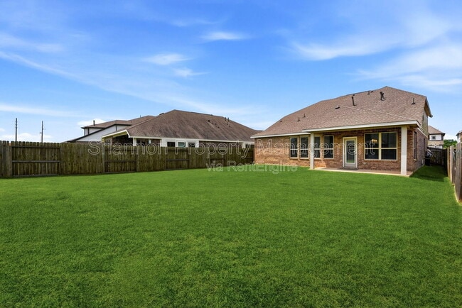 Building Photo - 1618 Rosedale Dr