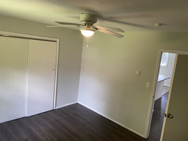 Bedroom 2 - 89 S Lake Ave
