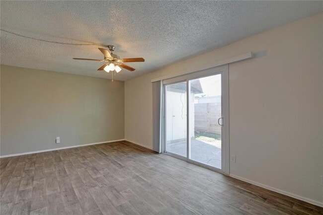 Building Photo - 1825 Wooten Park Dr