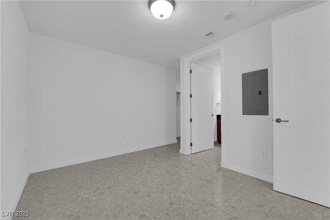 Building Photo - 4575 Dean Martin Dr