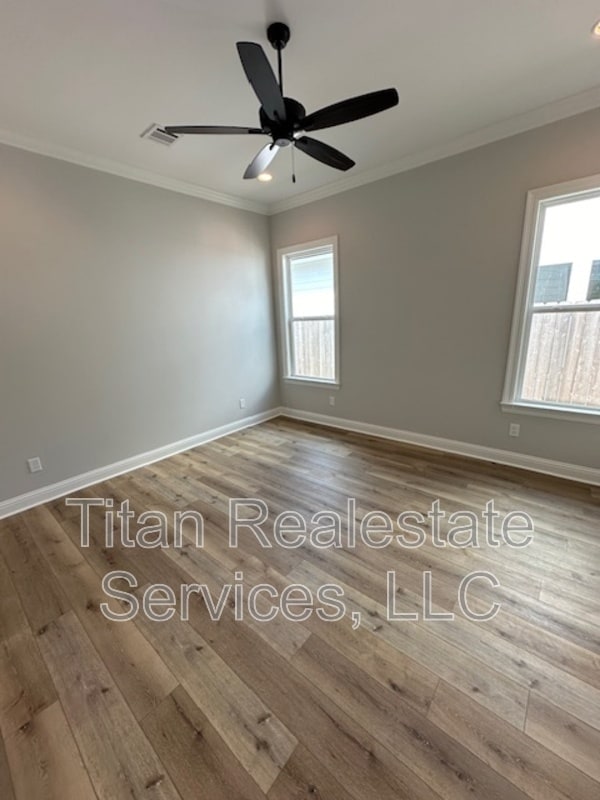 Building Photo - 124 Jagged Grove Ln