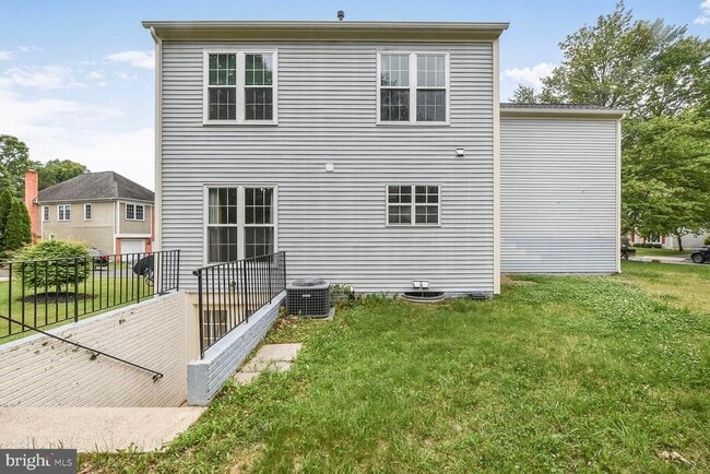 Building Photo - 46525 Hollymead Pl