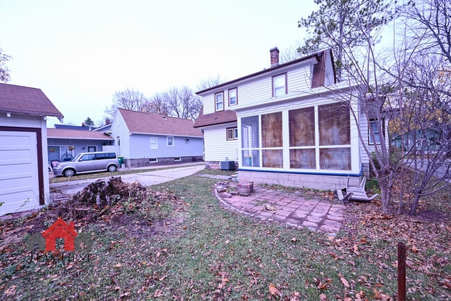 Building Photo - 1232 Eliza St