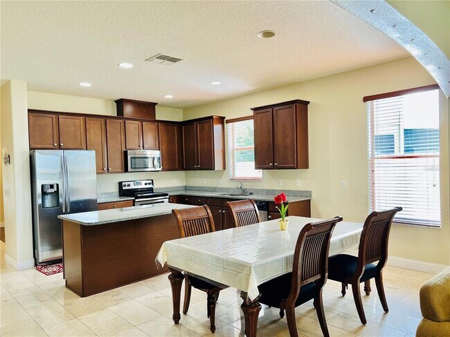 Building Photo - 12971 Sawgrass Pine Cir