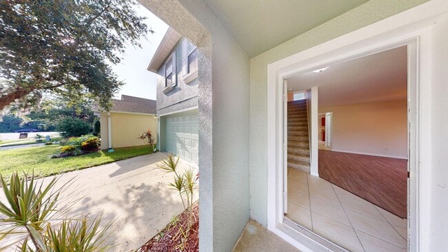 Building Photo - 4 Bedroom /2.5 bath Spacious Home In Sanfo...