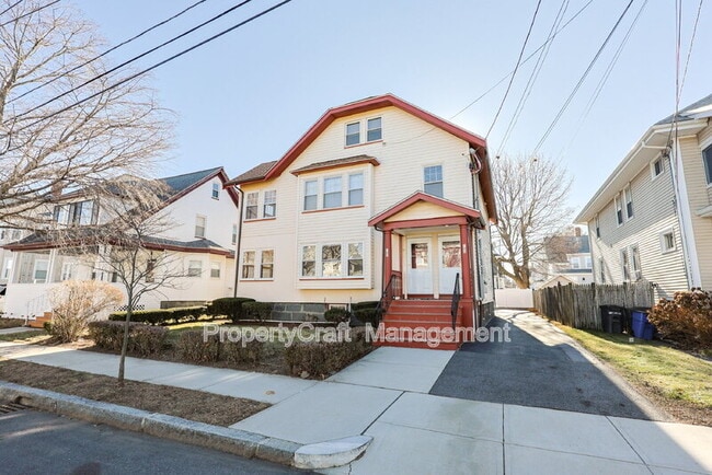 Building Photo - 105 Marlboro St