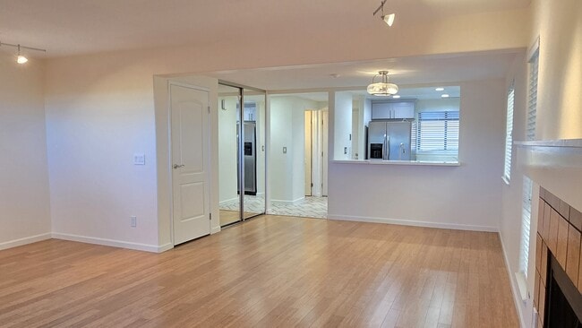Building Photo - 6263 Joaquin Murieta Ave