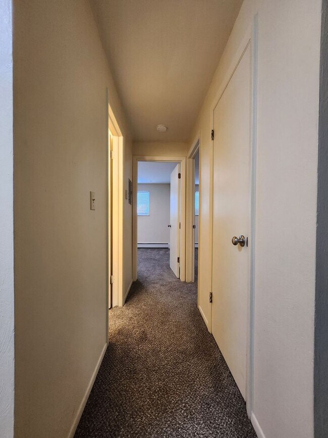 Building Photo - 6632 Dublin Loop W