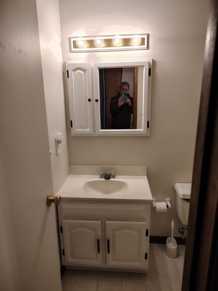 Building Photo - 2 Stanwood Ct