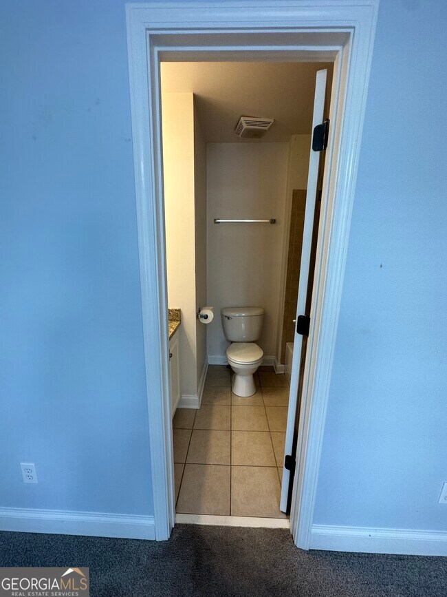 Building Photo - 35 Villa Ct SE