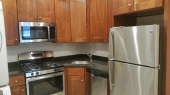 Building Photo - 36 High St