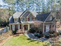 Building Photo - 4552 Sawgrass Ct