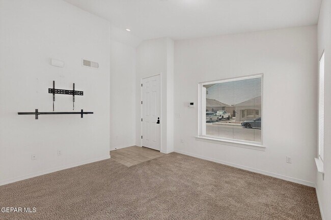 Building Photo - 14321 Chris Zingo Ln