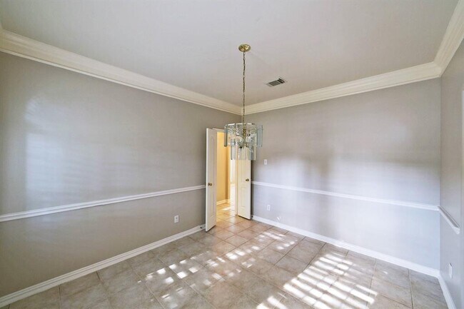 Building Photo - 407 Groveton Ridge Ln