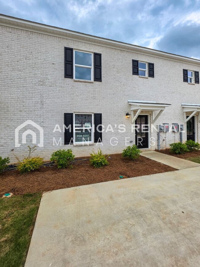 Building Photo - New Construction for Rent in Clanton, AL!