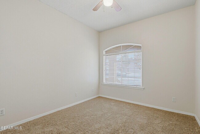 Building Photo - 13709 Paseo Sereno Dr